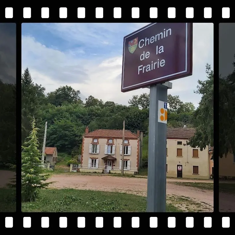 Au Pays D'Angeline Hotel La Pacaudière Vendégház